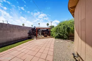 7917 W Flower St, Phoenix, AZ 85033 - Photo 40