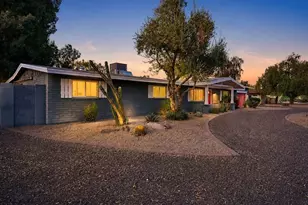 7116 E Jenan Dr, Scottsdale, AZ 85254 - Photo 4