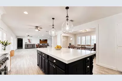 7116 E Jenan Drive, Scottsdale, AZ 85254 - Photo 28