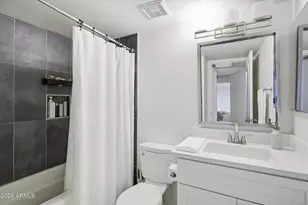 2143 E Center Ln, Tempe, AZ 85281 - Photo 12