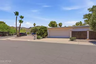 3217 E Malapai Dr, Phoenix, AZ 85028 - Photo 6