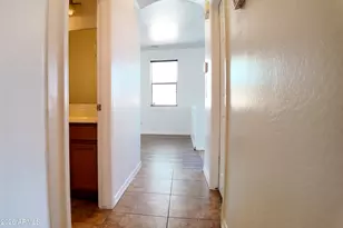 2618 W Gary Way, Phoenix, AZ 85041 - Photo 14