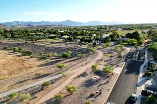 2618 W Gary Way, Phoenix, AZ 85041 - Photo 36