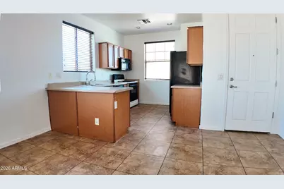 2618 W Gary Way, Phoenix, AZ 85041 - Photo 6