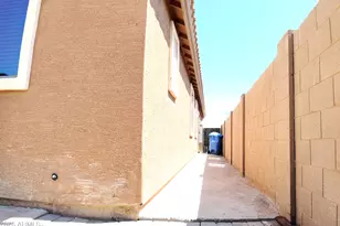 2618 W Gary Way, Phoenix, AZ 85041 - Photo 24