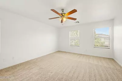 2527 E Meadow Creek Way, San Tan Valley, AZ 85140 - Photo 10