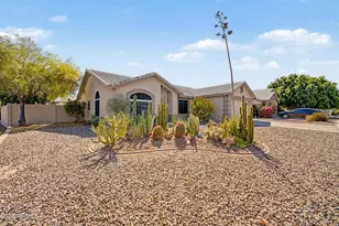 10415 E Capri Ave, Mesa, AZ 85208 - Photo 4