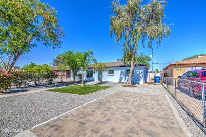 4129 N 49th Drive, Phoenix, AZ 85031 - Photo 1