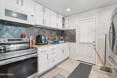 2223 E Roosevelt Street, Phoenix, AZ 85006 - Photo 8