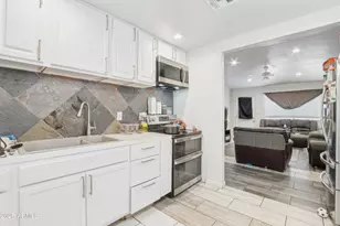 2223 E Roosevelt St, Phoenix, AZ 85006 - Photo 22