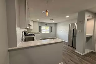 19401 N 7th St, Phoenix, AZ 85024 - Photo 10