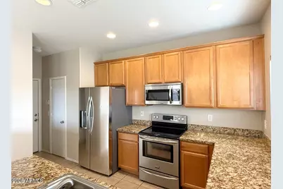 2221 N 94th Avenue, Phoenix, AZ 85037 - Photo 6
