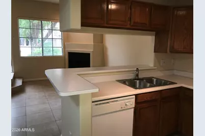 1025 E Highland Avenue #Unit 12, Phoenix, AZ 85014 - Photo 8