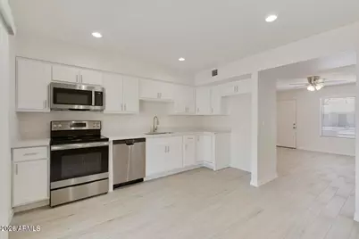 3316 E Helena Drive, Phoenix, AZ 85032 - Photo 4