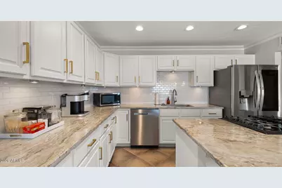 8213 E Whitton Avenue, Scottsdale, AZ 85251 - Photo 10