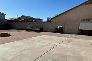 815 W Bowker St, Phoenix, AZ 85041 - Photo 24