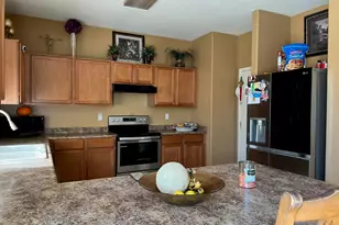 815 W Bowker St, Phoenix, AZ 85041 - Photo 4