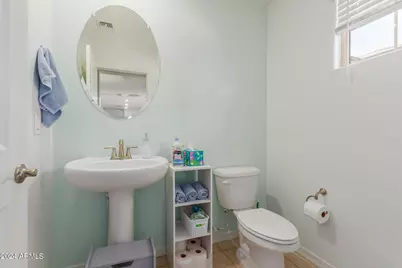 8216 W Albeniz Place, Phoenix, AZ 85043 - Photo 18