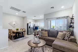 2279 W Laurie Ln, Phoenix, AZ 85021 - Photo 14