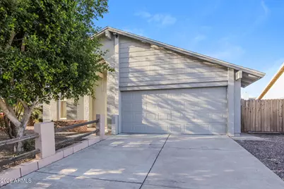 1655 E Saint Charles Avenue, Phoenix, AZ 85042 - Photo 2