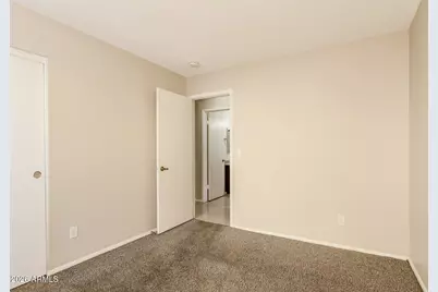 1655 E Saint Charles Avenue, Phoenix, AZ 85042 - Photo 18