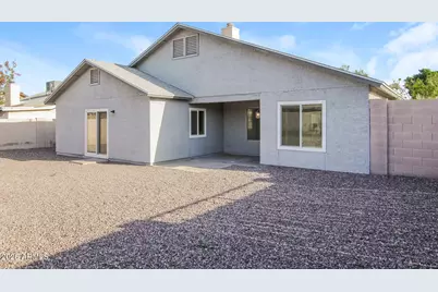 1655 E Saint Charles Avenue, Phoenix, AZ 85042 - Photo 20