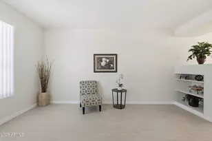 13833 S 40th St, Phoenix, AZ 85044 - Photo 4