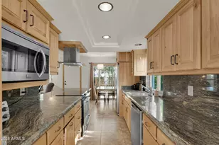 10414 N 10th St, Phoenix, AZ 85020 - Photo 8