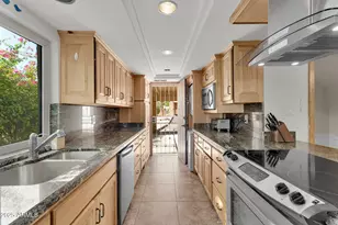 10414 N 10th St, Phoenix, AZ 85020 - Photo 12