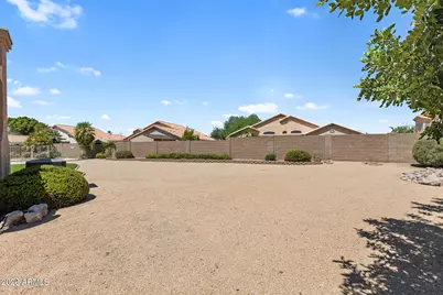 8832 W Betty Elyse Lane, Peoria, AZ 85382 - Photo 48