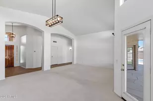8832 W Betty Elyse Ln, Peoria, AZ 85382 - Photo 12