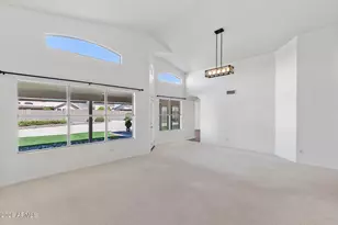 8832 W Betty Elyse Ln, Peoria, AZ 85382 - Photo 2