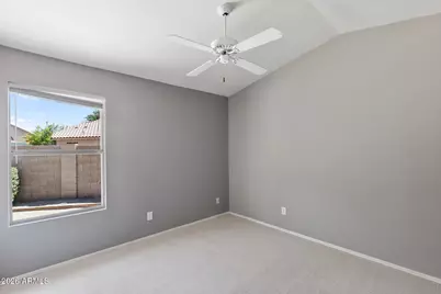 8832 W Betty Elyse Lane, Peoria, AZ 85382 - Photo 34