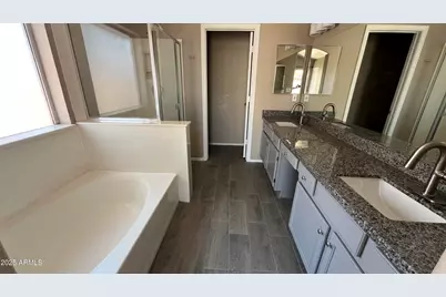 1690 E Countrywalk Lane, Chandler, AZ 85225 - Photo 12