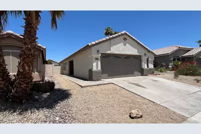 1690 E Countrywalk Lane, Chandler, AZ 85225 - Photo 2