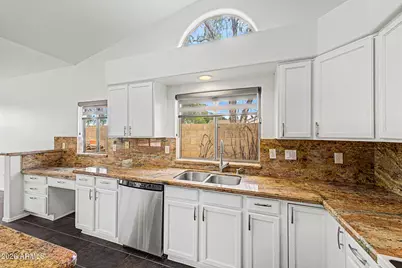80 W Sheffield Avenue, Gilbert, AZ 85233 - Photo 18