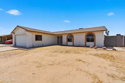4401 W Turquoise Avenue, Glendale, AZ 85302 - Photo 2