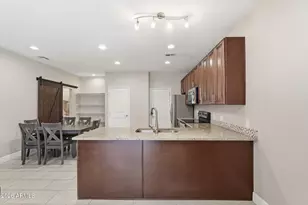 1406 W Main St, Mesa, AZ 85201 - Photo 10