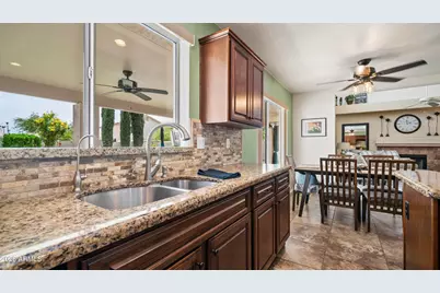 743 W Kings Avenue, Phoenix, AZ 85023 - Photo 6
