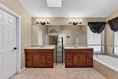 3349 E Amberwood Drive, Phoenix, AZ 85048 - Photo 30