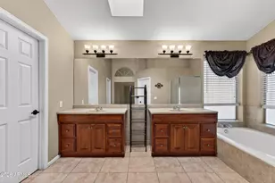3349 E Amberwood Dr, Phoenix, AZ 85048 - Photo 30