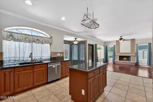 3349 E Amberwood Dr, Phoenix, AZ 85048 - Photo 16