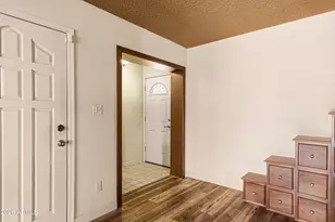 1025 E Cheryl Dr, Phoenix, AZ 85020 - Photo 14