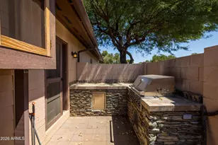 1025 E Cheryl Dr, Phoenix, AZ 85020 - Photo 44