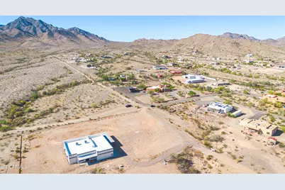 13122 W South Mountain Road #-, Goodyear, AZ 85338 - Photo 4