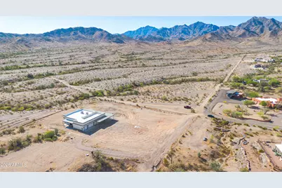 13122 W South Mountain Road #-, Goodyear, AZ 85338 - Photo 2