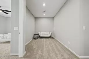 901 S Smith Rd, Tempe, AZ 85281 - Photo 16
