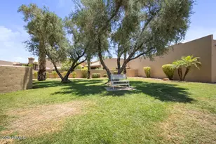 7955 E Chaparral Rd, Scottsdale, AZ 85250 - Photo 30