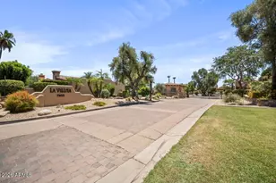 7955 E Chaparral Rd, Scottsdale, AZ 85250 - Photo 32