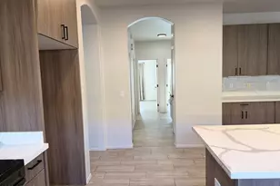 1126 E Carob Dr, Chandler, AZ 85286 - Photo 12